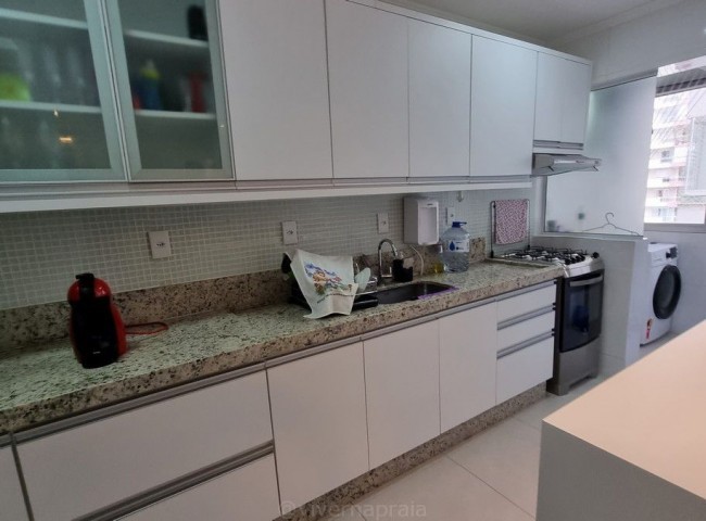 Apartamento 3 dormitórios Acácias, Quadra Mar - Balneário Camboriú