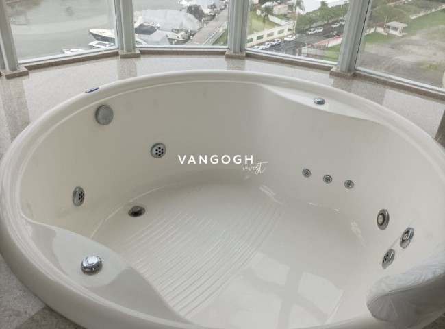 Apartamento 4 dormitórios Ibiza Towers, Frente Mar - Balneário Camboriú