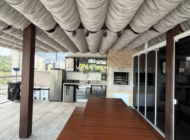 Apartamento Marina Beach Tower, Barra Sul - Balneário Camboriú