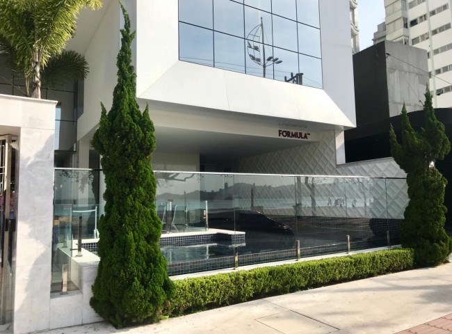 Cobertura 7 dormitórios Gran Palazzo, Frente Mar - Balneário Camboriú