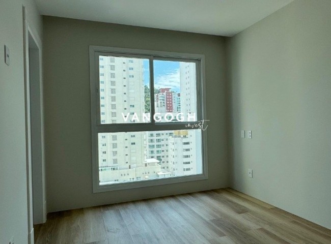Apartamento 4 dormitórios Skyline Tower
