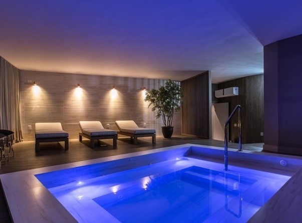 Apartamento 4 dormitórios Baturité Lounge House, Frente Mar - Balneário Camboriú