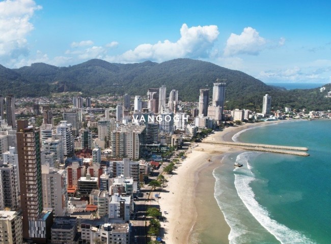 Apartamento 4 dormitórios 143 Mayfair, Centro - ITAPEMA