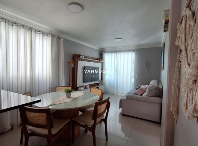 Apartamento 2 dormitórios Edifício Torremolinos, Praia Brava - Itajaí