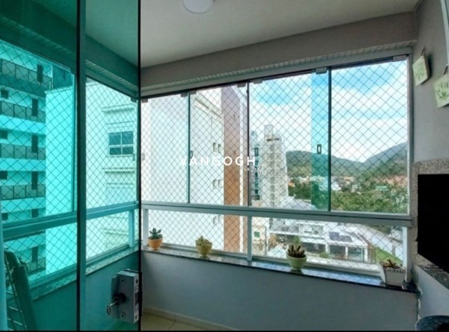Apartamento 2 dormitórios Edifício Torremolinos, Praia Brava - Itajaí
