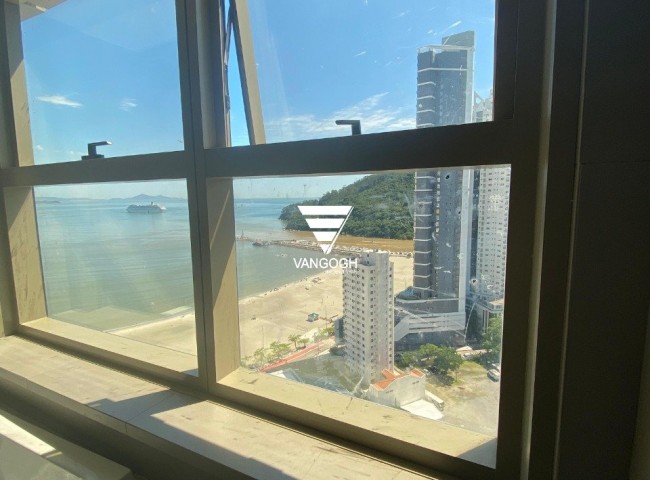 Apartamento 4 dormitórios Yachthouse, Quadra Mar - Balneário Camboriú