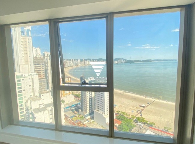 Apartamento 4 dormitórios Yachthouse, Quadra Mar - Balneário Camboriú