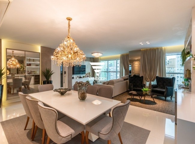 Apartamento 4 dormitórios Four Seasons Residence, Quadra Mar - Balneário Camboriú