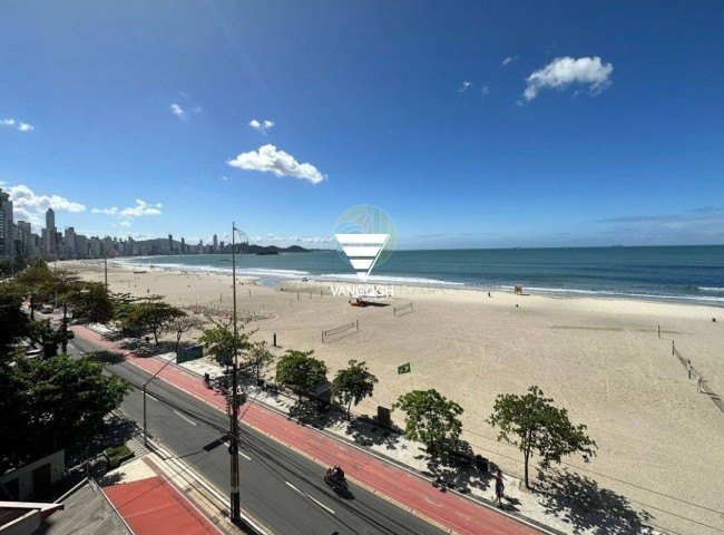 Apartamento 3 dormitórios Ponta Porã, Frente Mar Centro - Balneário Camboriú