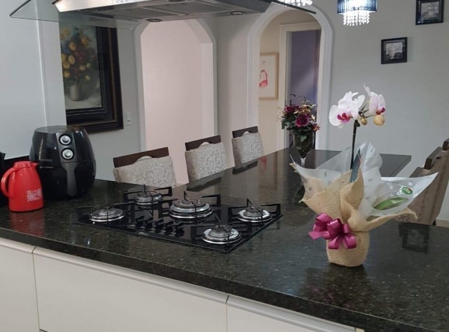 Casa 3 dormitórios Casa 03 Suítes, Estados - Balneário Camboriú