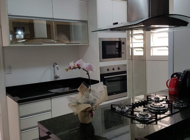 Casa 3 dormitórios Casa 03 Suítes, Estados - Balneário Camboriú