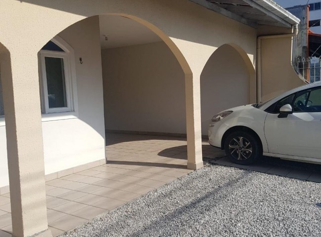 Casa 3 dormitórios Casa 03 Suítes, Estados - Balneário Camboriú