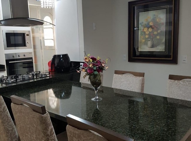 Casa 3 dormitórios Casa 03 Suítes, Estados - Balneário Camboriú