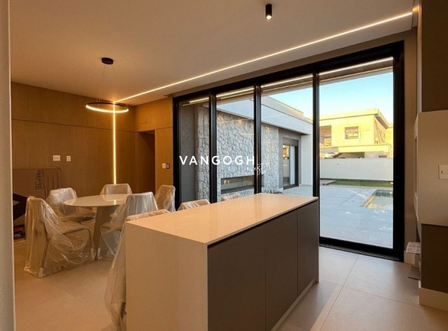 Casa em Condomínio 3 dormitórios Caledônia Private Village, Santa Regina - Camboriú