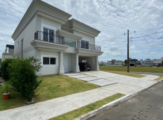 Casa 3 dormitórios Caledônia Private Village, Santa Regina - Camboriú