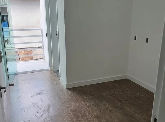 Sobrado 3 dormitórios , Barra - Balneário Camboriú