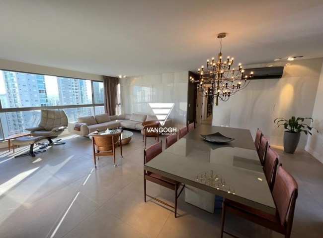 Apartamento 3 dormitórios Privilège Residence, Quadra Mar - Balneário Camboriú