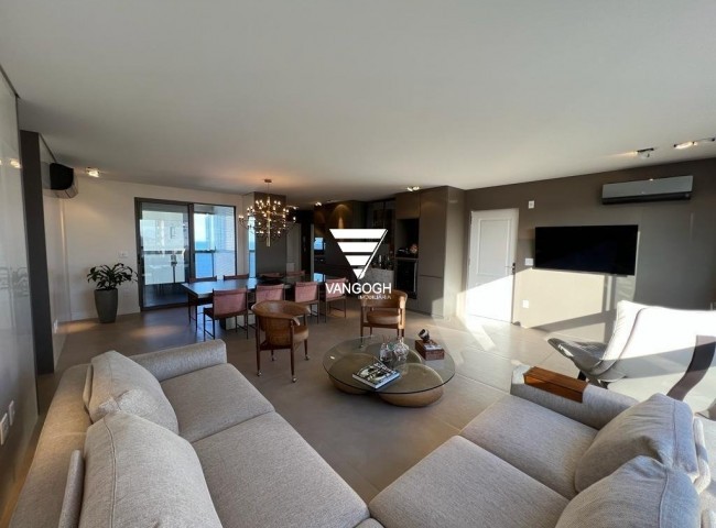 Apartamento 3 dormitórios Privilège Residence, Quadra Mar - Balneário Camboriú