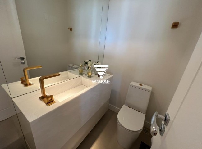 Apartamento 3 dormitórios Privilège Residence, Quadra Mar - Balneário Camboriú