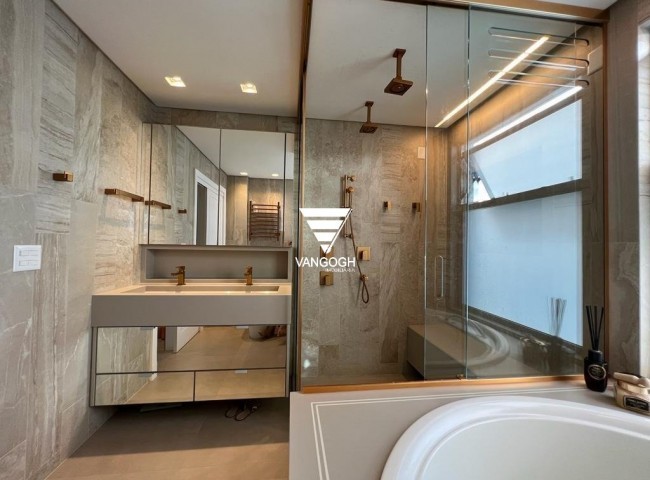 Apartamento 3 dormitórios Privilège Residence, Quadra Mar - Balneário Camboriú