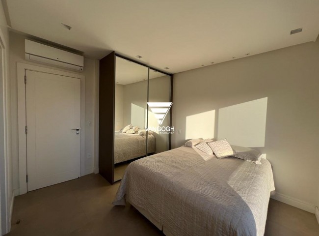 Apartamento 3 dormitórios Privilège Residence, Quadra Mar - Balneário Camboriú