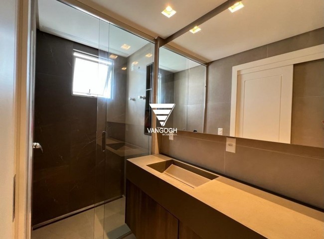 Apartamento 3 dormitórios Privilège Residence, Quadra Mar - Balneário Camboriú