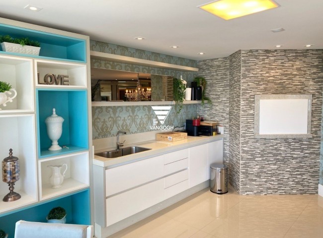 Apartamento 4 dormitórios Maria Eduarda, Frente Mar - Balneário Camboriú