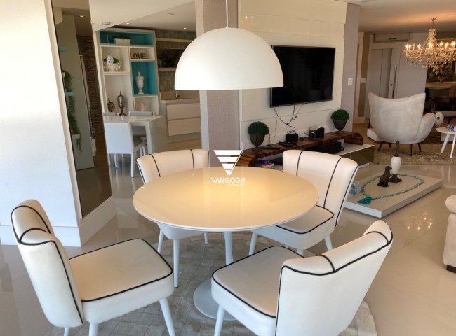 Apartamento 4 dormitórios Maria Eduarda, Frente Mar - Balneário Camboriú