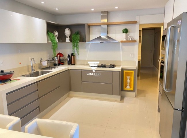 Apartamento 4 dormitórios Maria Eduarda, Frente Mar - Balneário Camboriú