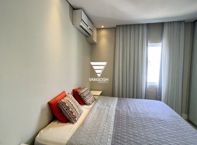 Casa 3 dormitórios Village Santorini, Praia dos Amores - Balneário Camboriú