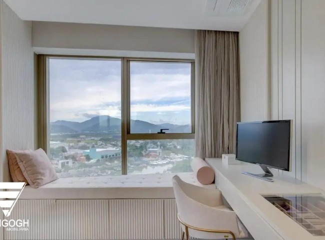 Apartamento 4 dormitórios Yachthouse, Quadra Mar - Balneário Camboriú