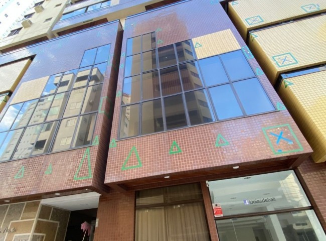 Apartamento 3 dormitórios Ville de Nicole, Centro - Balneário Camboriú