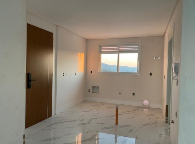 Apartamento 4 dormitórios Marina Beach Towers