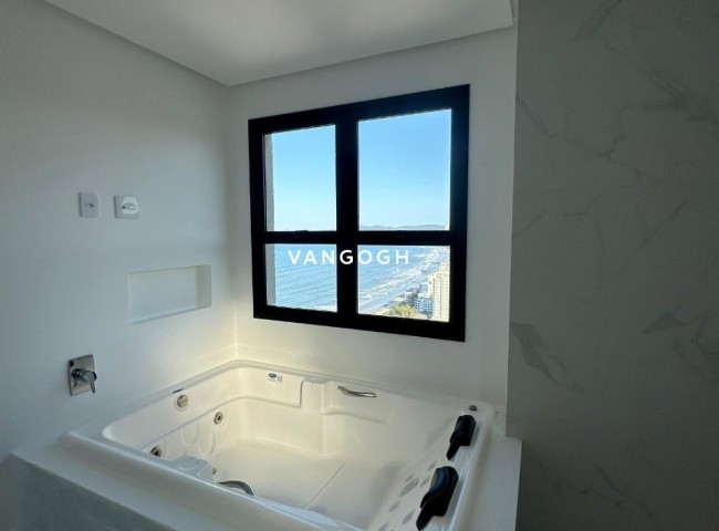 Apartamento 4 dormitórios Edifício St. Clair, Centro - ITAPEMA