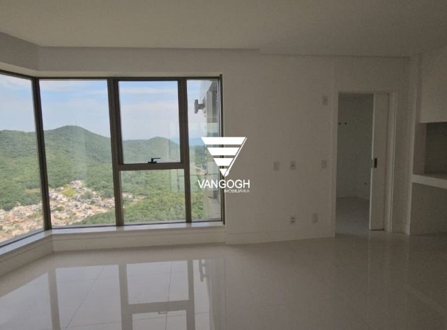 Apartamento 4 dormitórios Yachthouse, Quadra Mar - Balneário Camboriú