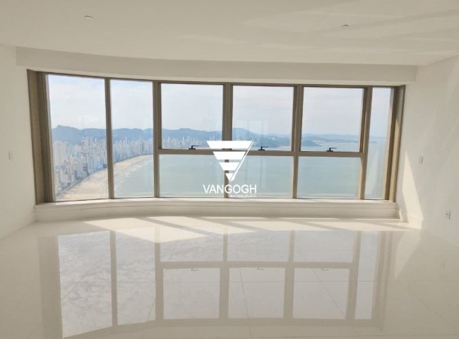 Apartamento 4 dormitórios Yachthouse, Quadra Mar - Balneário Camboriú