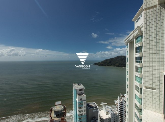 Apartamento 4 dormitórios Villa Serena Home Club, Quadra Mar - Balneário Camboriú