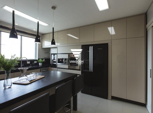 Apartamento 4 dormitórios Villa Serena Home Club, Quadra Mar - Balneário Camboriú