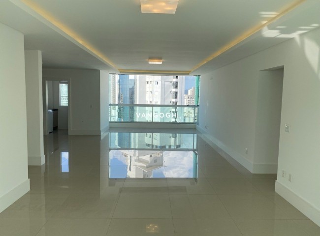 Apartamento 3 dormitórios San Carlo Residence, Centro - Balneário Camboriú