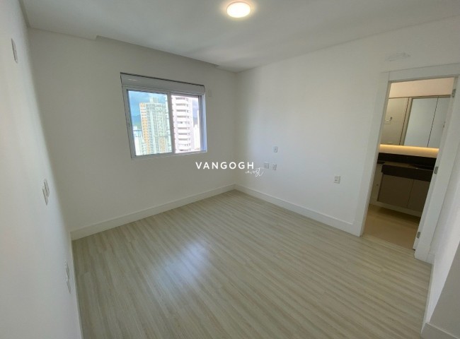 Apartamento 3 dormitórios San Carlo Residence, Centro - Balneário Camboriú