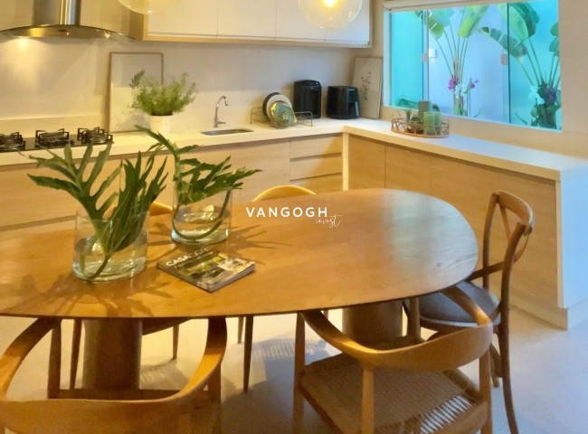 Casa 4 dormitórios Casa Terrea, Centro - Balneário Camboriú