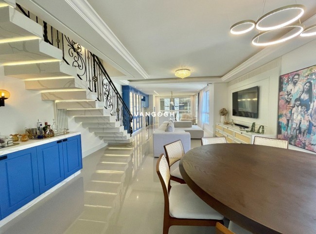 Apartamento 4 dormitórios Marie Antoinette, Meia Praia - ITAPEMA