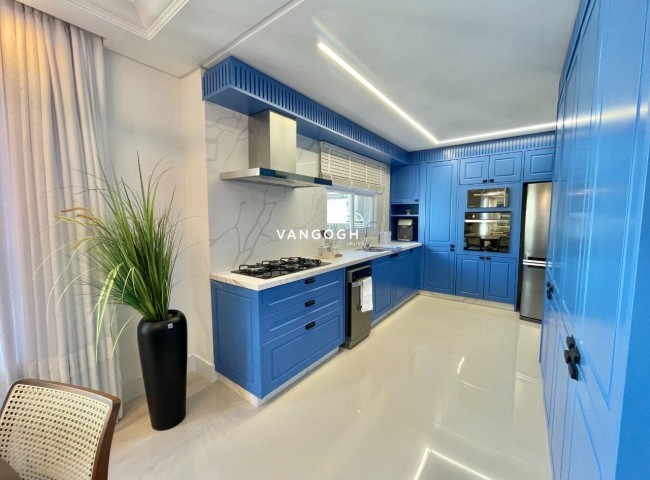 Apartamento 4 dormitórios Marie Antoinette, Meia Praia - ITAPEMA