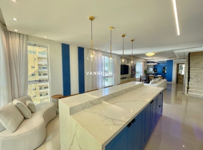 Apartamento 4 dormitórios Marie Antoinette, Meia Praia - ITAPEMA