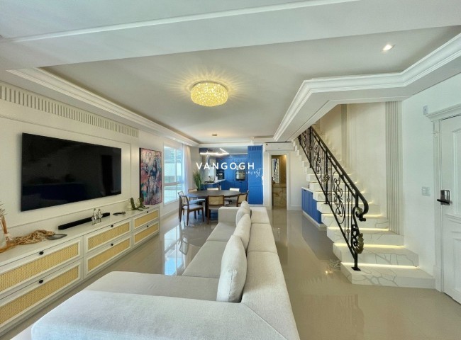 Apartamento 4 dormitórios Marie Antoinette, Meia Praia - ITAPEMA