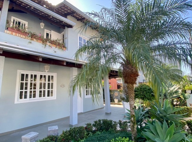 Casa 5 dormitórios , Praia dos Amores - Balneário Camboriú