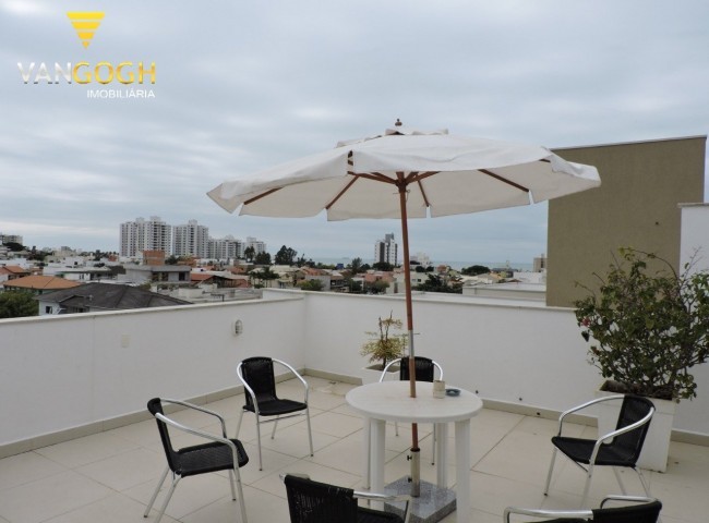 Casa 4 dormitórios Casa  Na Praia dos Amores, Praia dos Amores - Balneário Camboriú