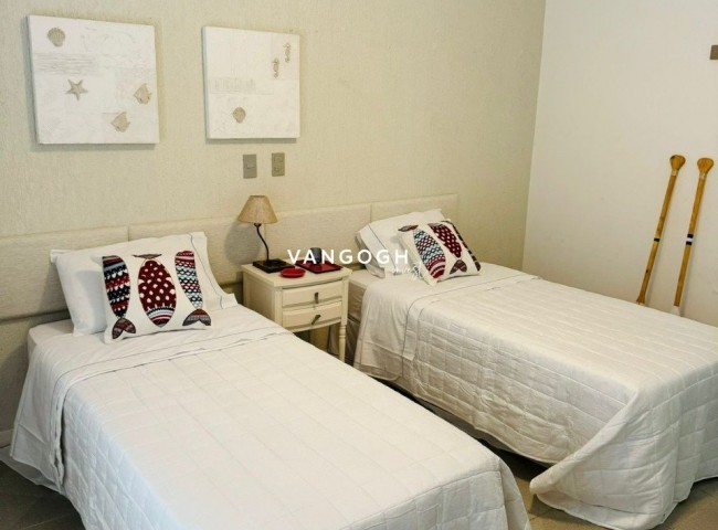 Casa em Condomínio 6 dormitórios Condomínio Jardim Acapulco, Guarujá - São Paulo