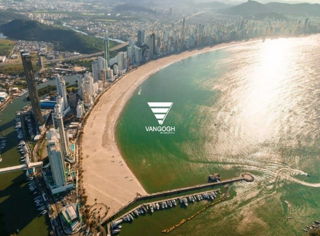 Apartamento 7 dormitórios Yachthouse, Quadra Mar - Balneário Camboriú