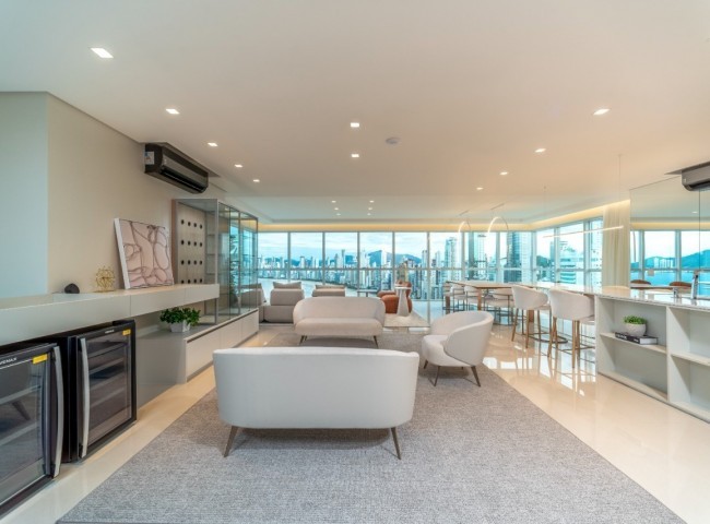 Apartamento 4 dormitórios Sky Tower, Centro - Balneário Camboriú